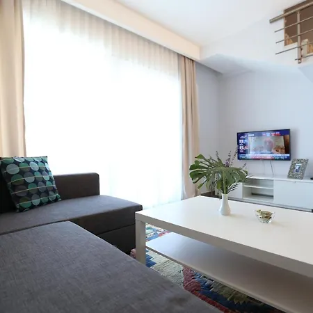 Truemar & מלון דירות 4*