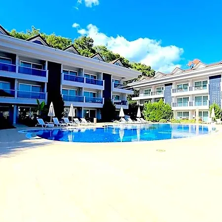 Aparthotel Truemar & 4*