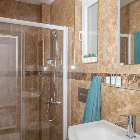 Aparthotel Truemar & 5*