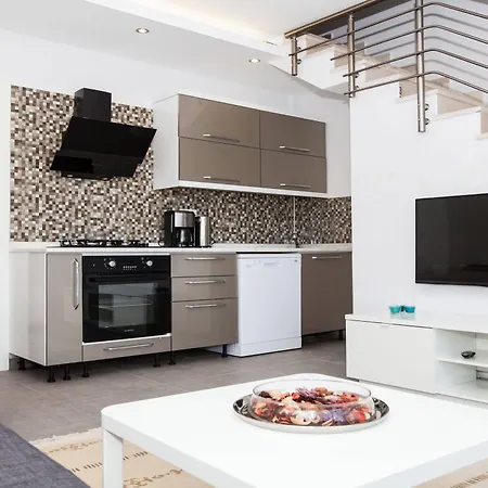 Hotel apartamentowy Truemar & 4*