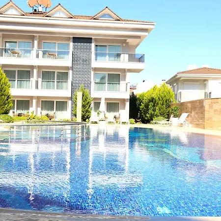 Aparthotel Truemar & 4*