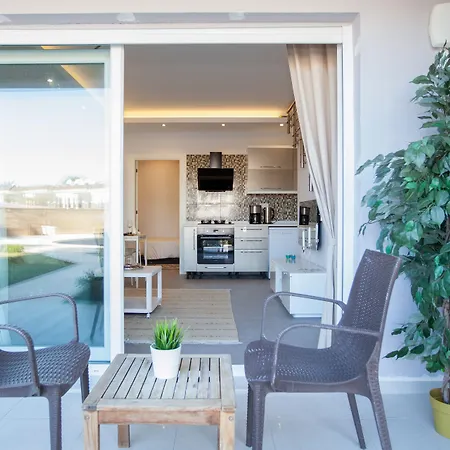 Truemar & Apartahotel 4*